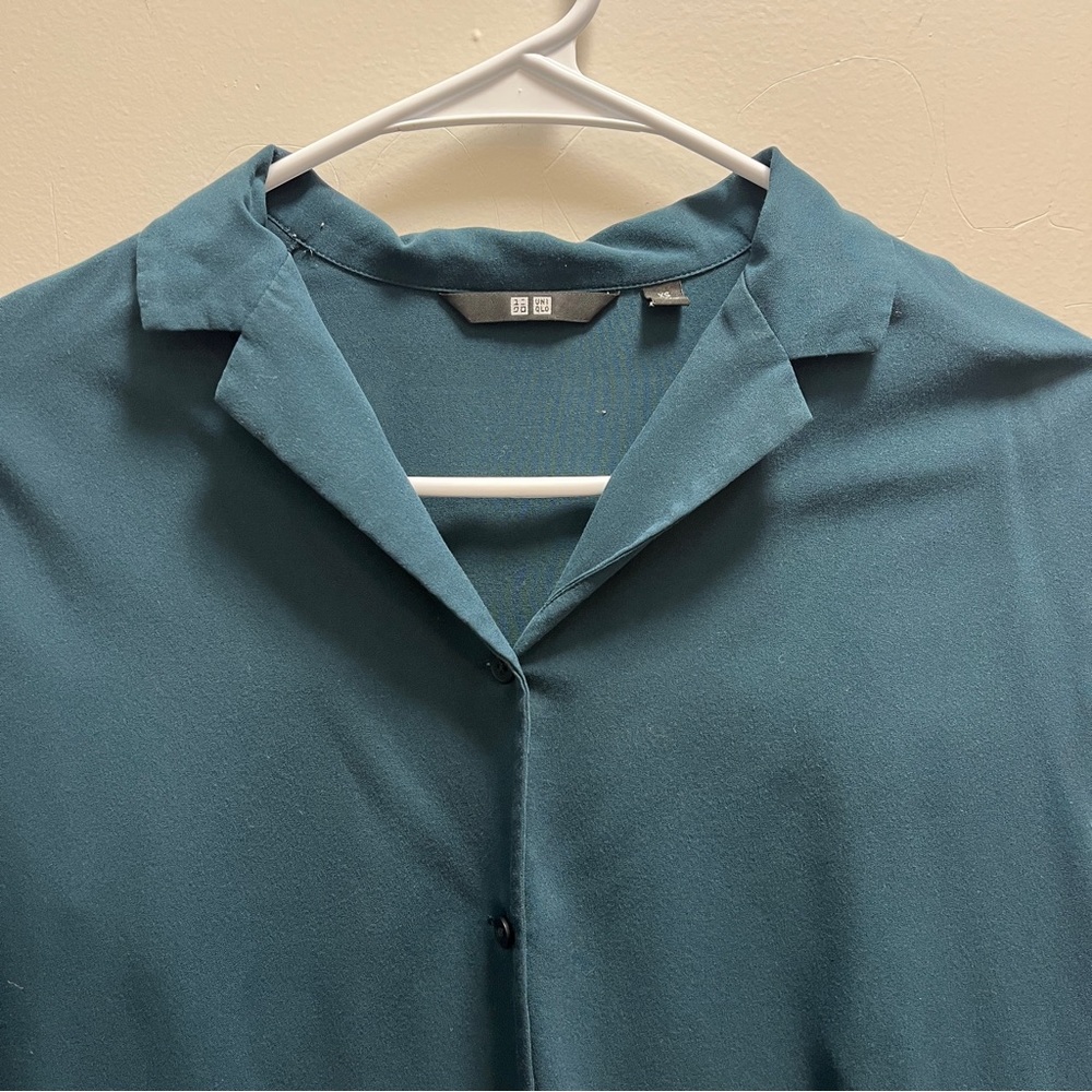 Uniqlo EUC pajama style long sleeve shirt